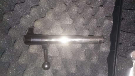 HOLA VENDO ESTA CARABINA POR NO USAR, ME LA REGALÓ MI ABUELO. YO SOLO HE TIRADO CON ELLA UNAS 10 VECES 00