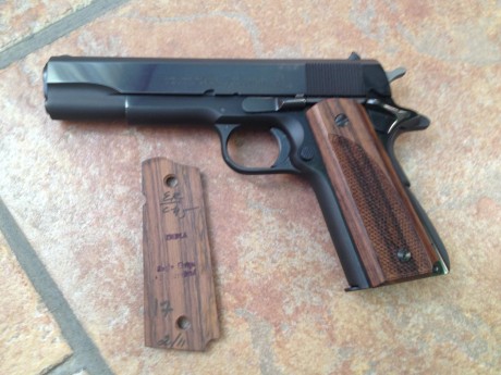 Vendo estos 3 juegos de cachas para Colt 1911.
Como se puede comprobar TODAS se han probado en un modelo 11
