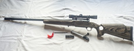 vendo este rifle, enseñado en las fotos con especificaciónes siguientes:
Browning A-Bolt Match 1000 Eclipse 00