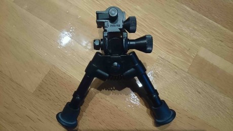 Vendo este bípode fabricado en USA VersaPod corto.  Excelente robustez y calidad, nada que ver con las 00