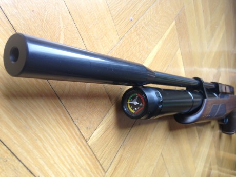  Pongo a la venta esta Weihrauch HW100KS FAC calibre 4,5, totalmente nueva, solo he tirado un cargador 11