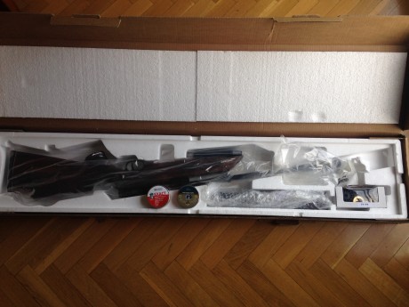  Pongo a la venta esta Weihrauch HW100KS FAC calibre 4,5, totalmente nueva, solo he tirado un cargador 21