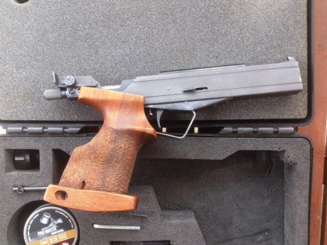 Se vende pistola CO2 de 5 disparos DRULOV DU-10. Funciona perfectamente, tiene maletin y todos sus accesorios.
Precio 00