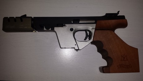 Muy buen estado.
Muy nueva. Todo original en su caja.
850 €
Acepto propuestas de cambio (arma corta o 02