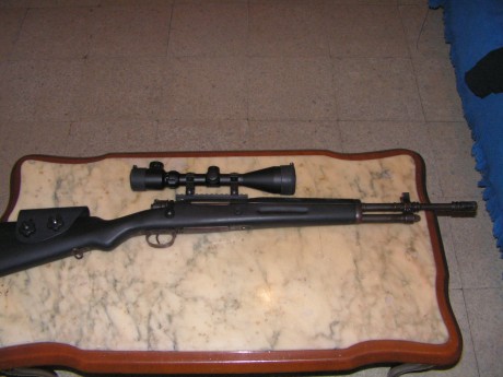 Hola señores, se vende un FR8 customizado, las maderas de le han pintado en negro mate, cantonera de goma, 00