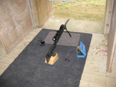 Hola Pongo a la venta muy a mi pesar mi carabina es un Cz 452 Varmit cañon pesado, el gatillos asi como 02