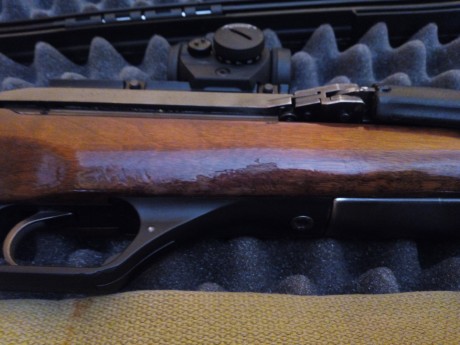 Hola buenas. Tengo un hk940 el cual tiene bastantes arañazos y desconchados del barniz. Me gustaria poder 00