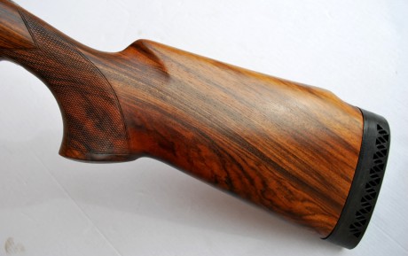 ¡Buenos días compañeros!
El mismo amigo vende también esta preciosa escopeta superpuesta Ignacio Zubillaga, 02