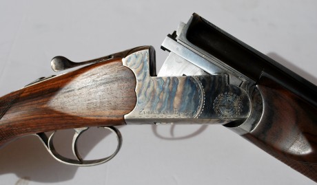 ¡Buenos días compañeros!
El mismo amigo vende también esta preciosa escopeta superpuesta Ignacio Zubillaga, 00