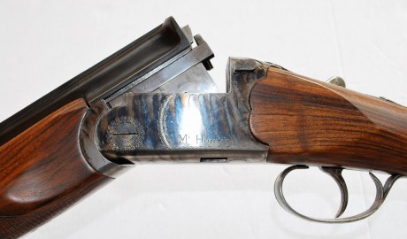 ¡Buenos días compañeros!
El mismo amigo vende también esta preciosa escopeta superpuesta Ignacio Zubillaga, 10