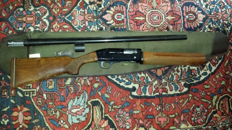 Buenas , vendo una escopeta repetidora , marca franchi llama 500 , calibre 12/70 , guiada en E , capacidad 02