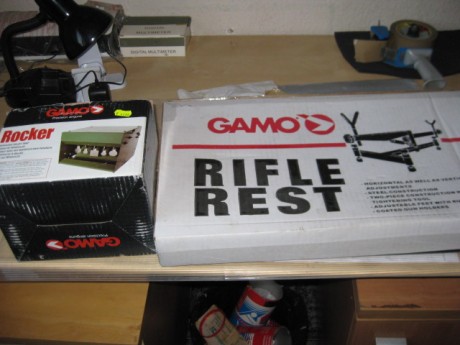 Vendo un soporte para la limpieza de carabinas Rifles etc. nuevo sin usar ya que tengo dos va muy bien 02