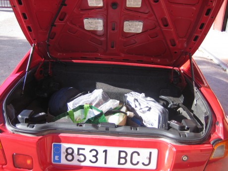 Hola Buenas tardes: Cambio Honda CRX del Sol en buen estado, es descapotable y dos plazas pero tiene un 01