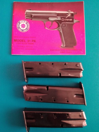 Vendo 3 cargadores, manual y caja originales y funda Pako Holsters para esta arma.90 € envío incluido. 01