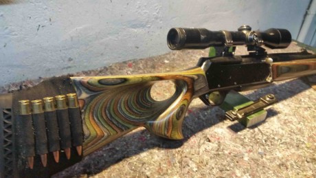 Vendo este Fn Bar II con culata thumbole, ha salido al monte, eso es evidente, pero nunca me ha dado el 12
