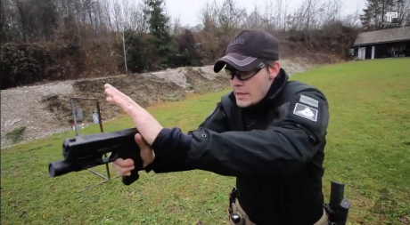 Hola Companeros.

 INTERRUPCIONES DE PISTOLA – POLENAR TACTICAL 

Una vez mas Polenar Táctical nos trae 00