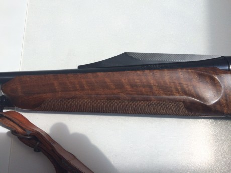 Hola a todos..
un amigo me pide que le anuncie este rifle para su venta...
Un Argo en 3006 como podeís 21