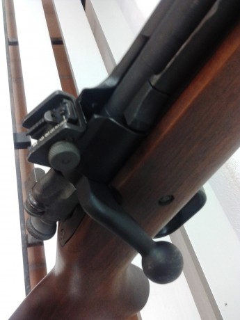 Un compañero pone a la venta este rifle fabricado por REMIGTON  en 1943 estado impecable , disparador 12