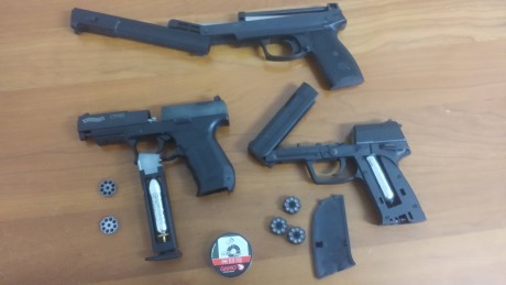 Hola de nuevo.

Vendida la CP99, quedan las otras dos.

Pongo a la venta este dúo de pistolas de 4,5. 00