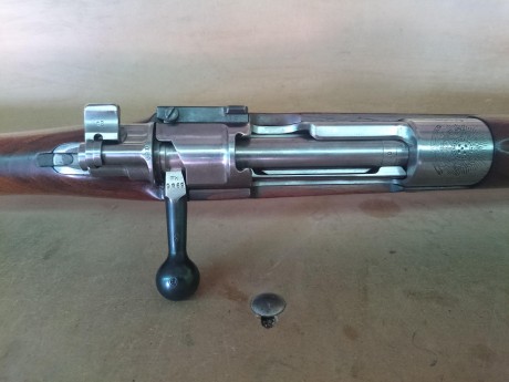 Un primo vende este fusil, Mauser, modelo 1908, calibre 7X57, fábrica de Oberndorf, fabricado para el 11