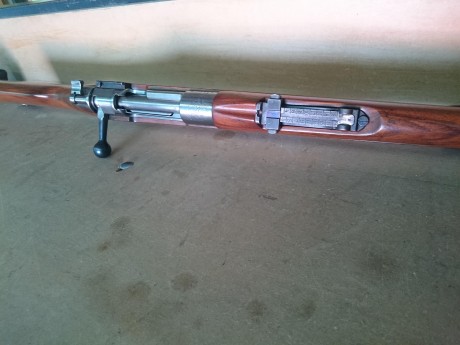 Un primo vende este fusil, Mauser, modelo 1908, calibre 7X57, fábrica de Oberndorf, fabricado para el 10