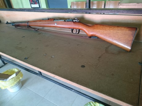 Un primo vende este fusil, Mauser, modelo 1908, calibre 7X57, fábrica de Oberndorf, fabricado para el 20