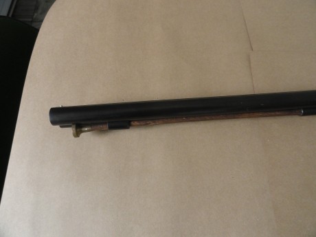 Un compañero del tiro, me ha pedido que le ponga a la venta esta escopeta de avancarga (No de cartuchos 11