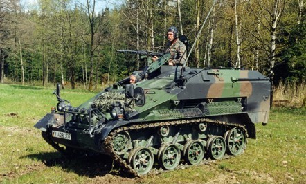 Como comente en el post sobre los M113 alemanes, que luego continuo con la familia Puma, en este caso, 132