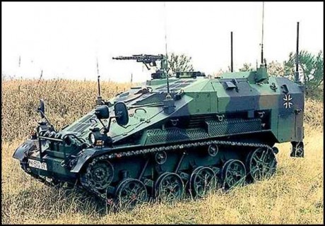 Como comente en el post sobre los M113 alemanes, que luego continuo con la familia Puma, en este caso, 130