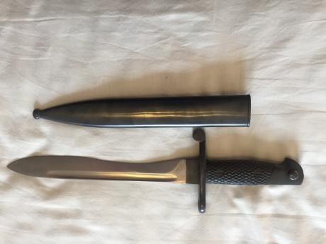 Se vende bayoneta para Mauser 1941 en perfecto estado de conservación 110 Euros. Se envía por agencia 02