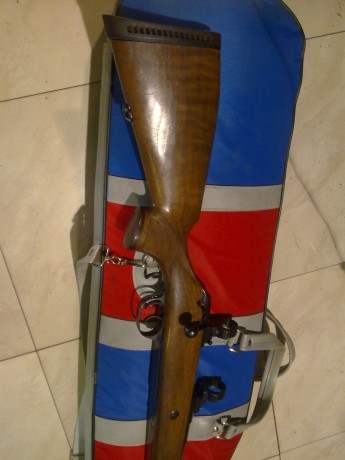 Poquisimo uso.Se entrega con monturas completas Apell.Cambio por rifle de similar calidad que el mio pero 00