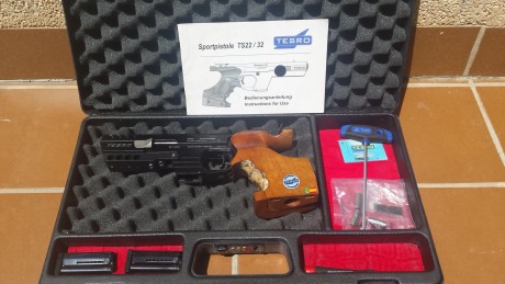 Cambio TESRO TS 22 3, esta magnifica pistola del calibre 22lr en perfecto estado (la masilla que lleva 00