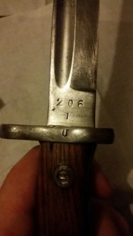 Buenas tardes compañeros,
Tengo en venta una balloneta de mauser español de 1893, no tiene funda.
Se encuentra 01