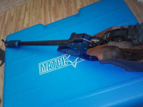 vendo pistola libre mg5E en perfectas condiciones talla de la empuñadura S sin retocar,(es casi una M) 11