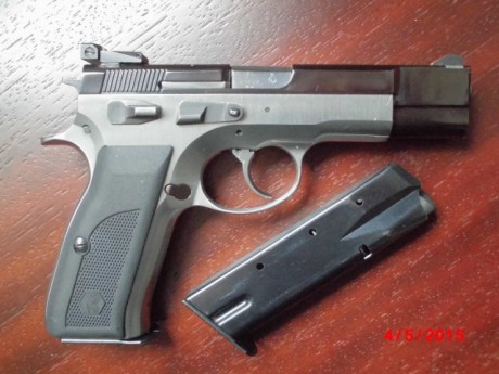 Hola
Pongo a la venta una Sphinx AT 2000 bicolor, está muy cuidada, alza de fibra verde y punto de mira 01