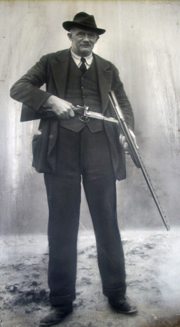  doppietta-usata_185.jpg 

Buenas a todos

Vamos con algo de información sobre esta obra de arte que he 100
