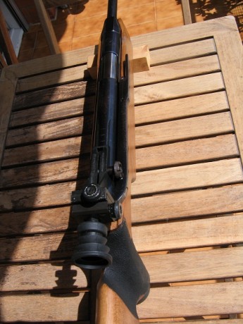 Buenos días.
Vendo una carabina Feinwerkbau 300S.
Está en perfecto estado de tiro, tiene cambiados muelles, 11