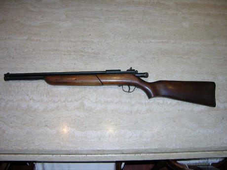 COLECCIONISTA - el año 1948, Kessler Manufacturing CO.Ing. Buffalo, NY, saco el Rifle D-Deluxe-Grado Super; 01