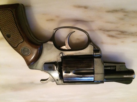 Se vende revolver astra cadix de 2 pulgadas , soy el segundo dueño , el anterior dueño trabaja en hacienda 21