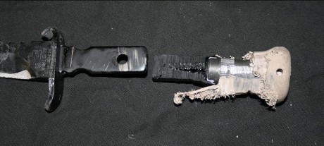 hola me gustaría que me aconsejeís un cuchillo de combate bueno y asequible, me interesa el sog seal team 160