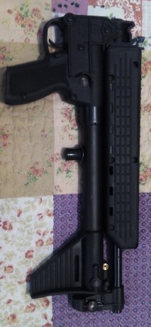 Vendo rifle KelTec Sub 2000 con su manual de instrucciones, y cargador de colección de 17 disparos (que 02