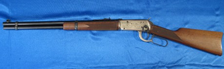 Fabricado por Winchester en 1979 en honor a Bat Masterson. Uno de los Sheriffs más famosos del Far West, 01