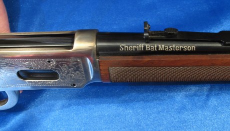 Fabricado por Winchester en 1979 en honor a Bat Masterson. Uno de los Sheriffs más famosos del Far West, 11