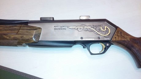 un conocido sin internet me pide ponga este anuncio.se vende(no se regala,se vende) rifle en inpecables 02