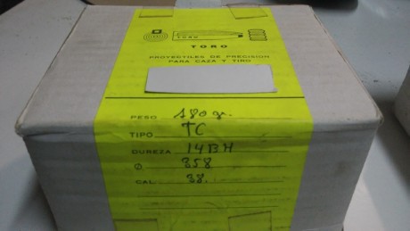 Vendo autenticas puntas Toro cal. 32 Wadcuter.
Son 4.000 en 8 cajas de 500, la caja metálica militar y 30