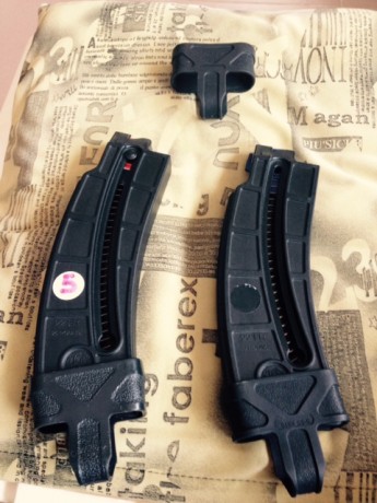 Hola Companeros.
Vendo N.2 cargadores para la carabina SMITH&WESSON MP15/22.
N.3 gomas protectora.
N.1 12