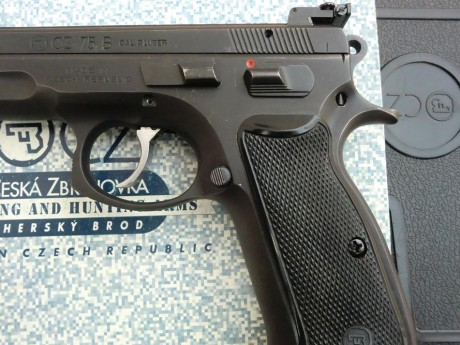 En venta pistola CZ 75 B, con disparador aligerado a 1,4 kg. para competición, alzas LPA micrométricas, 10