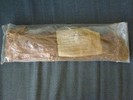 Buenos dias.
Vendo rarísima bayoneta de colección del subfusil yugoslavo Mod M-56 (copia del legendario 10