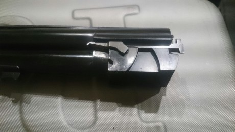 Se vende Perazzi Mx8 trap, POLICHOQUE en el cañon de abajo, h guardamanos recién cambiada, muelles estractores 10