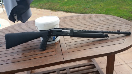 Buenas tardes a todos.

Vendo escopeta semiautomática táctica Tomahawk calibre 12/76.

Se compró en origen 01